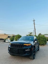 كراند شيروكي • ٢٠٢٣ • بدون لوحات