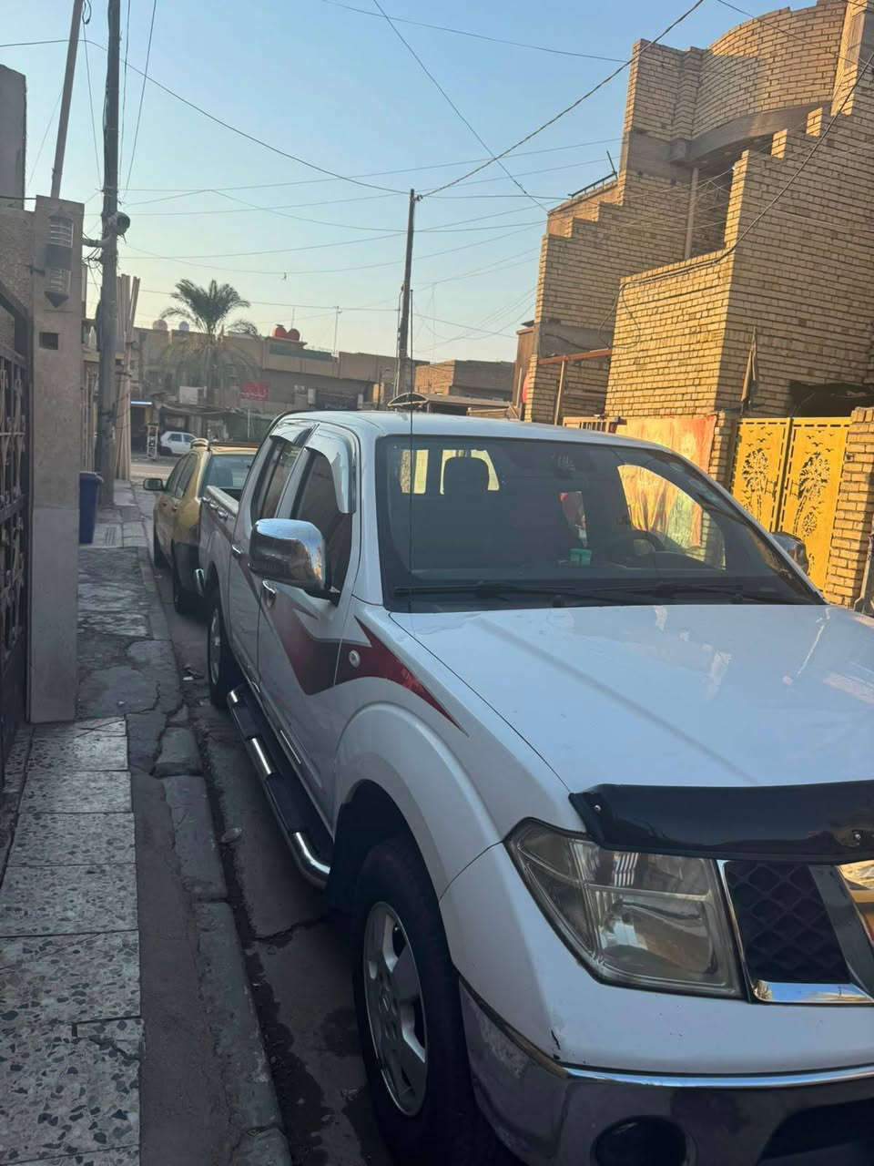 نيفاره مديل ٢٠١٣ رقم اربيل بسمي هزه غير منتهيه لاصبغ ولا بارد عدا شبر بارد جاملغ أمامي صفحه السايق كير اوتوماتيك  محرك نضيف مفتوح كور فقط تبديل كازكيت صدر كلش نضيف كامرات أماميه خلفيه شاشه كبيره حساسات السعر ١٢٥ رقم انكليزي
موقع السياره بغداد الاتصال على الرقم 
***********
