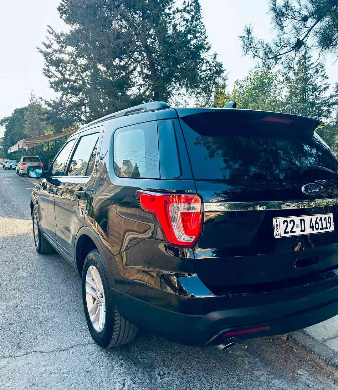 السلام عليكم للبيع
فورد اكسبلور موديل ٢٠١٧ 
السعر 148 ورقه
وارد امريكي  
فور ويل 4X4 دفع رباعى
قطعتين صبغ بدون ضرر داخل بدون ارباك
1fm5k8b8xhga08316رقم شانصى 
المواصفات 

محرك ٦ سلندر ٣٥٠٠ المرغوب
دبل اكسل 4X4
٧ راكب ٣ قطع تبريد .كشن السائق كهرباء.شفتات كير بالستيرن شاشه اصغير..كلشي كامل بيها كير محرك كهربائيات ..ما بيها اي نقص...
ماشية ١٣٠ الف ميل .
باسمي ..المكان اربيل
للاستفسار 
🔥مكان سيارة / اربيل
💎واتساب + فایبر 
💎رقم موبايل ☎️ 
*********** ☎️ واتساب 
*********** ☎️ واتساب

وعليكم السلام ورحمة الله وبركاته.  (شێوەزاری سۆرانی):
​بۆ فرۆشتن: فۆرد ئێکسپلۆرەر ٢٠١٧
​وارد ئەمریکی،
دوو بارجة بوياغة بى داخلى بى ارباك
​تایبەتمەندیاکانی:
​بزوێنەر: ٦ پستۆن ٣٥٠٠ (مەکینە گەورە مەرغوبەکە).
​کورسی: ٧ سەرنشین.
​سیستەمی ساردکەرەوە: ٣ پارچە تەبرید.
​کورسی شۆفێر: کارەبایی.
​گێڕ: شفتات لەسەر سوکان.
​شاشە: شاشەی بجوك
​تێبینییەکان:
​هەموو شتێکی توندوتۆڵە و هیچ کەموکوڕییەکی نییە (گێڕ، مەکینە و کارەباییات بەشەرت).
​ڕۆیشتوو: ١٣٠ هەزار مایل.
​سەنەوی بە ناوی خۆمەوەیە.
​شوێن: اربيل
​نــرخ: 148$ وەرەقە 
🔥مكان سيارة / اربيل
💎واتساب + فایبر 
💎رقم موبايل ☎️ 
*********** ☎️ واتساب 
*********** ☎️ واتساب
