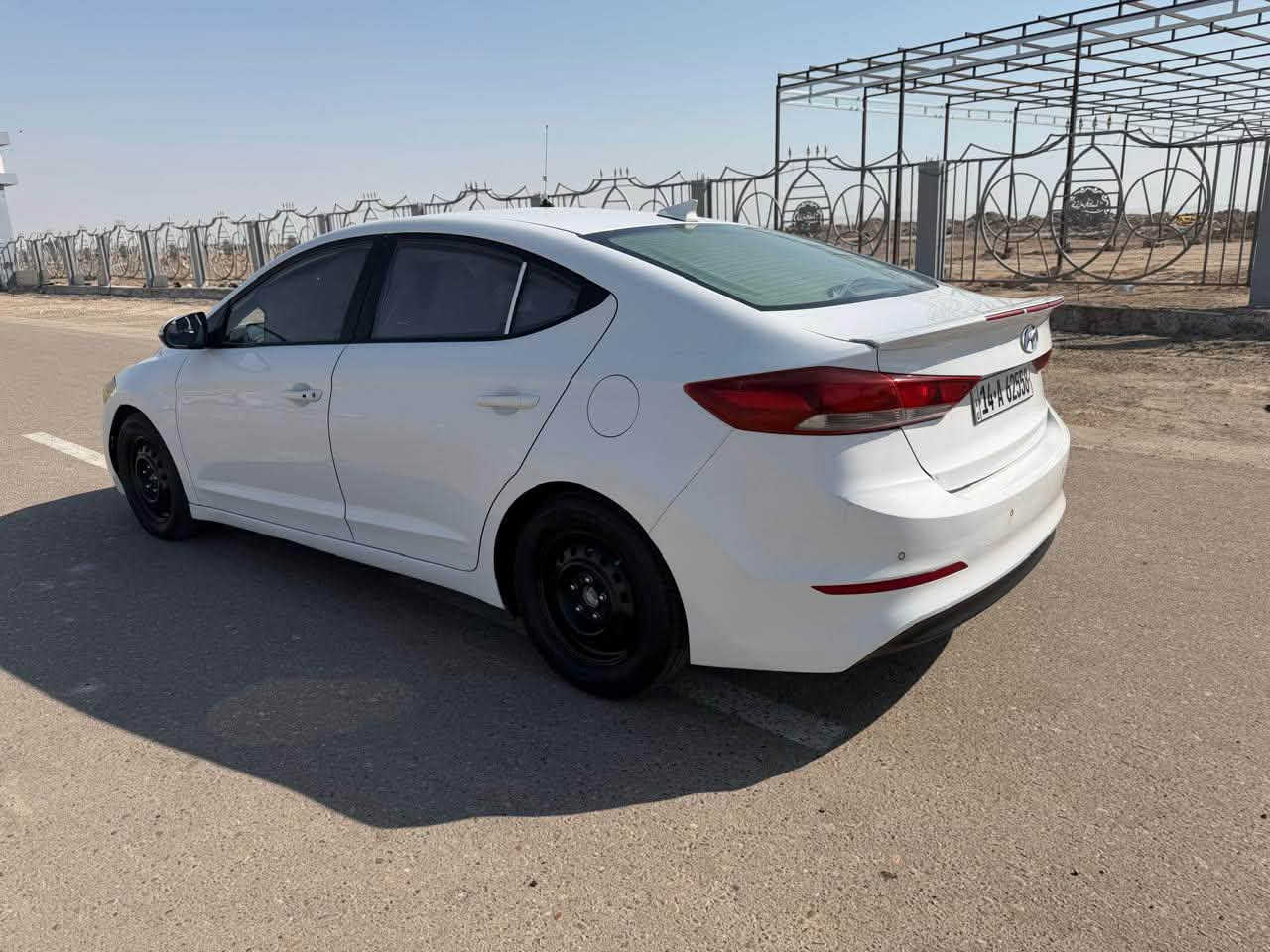 سلام عليكم  للبيع النترا موديل 2018 افانتي وارد كوري بيه صبغ قطعتين من كوريا والباقي كفاله من الضربه والتبديل والصبغ محرك كير تبريد حداديه كفاله رقم بصره جديد سياره فول مواصفات عدا الفتحه بصمه تشغيل ابواب بصمه مرايات شفط شاشه كامره خلفيه نضام أيكو نضام سبورت تدفئه كشنات لايت زنون محرك كير كفاله من الفتح سياره جديده رقم بصره تحويل سنويه جديده 2031سعر 108 مجال كلش قليل بدون احراج ///عنوان بصره
***********
