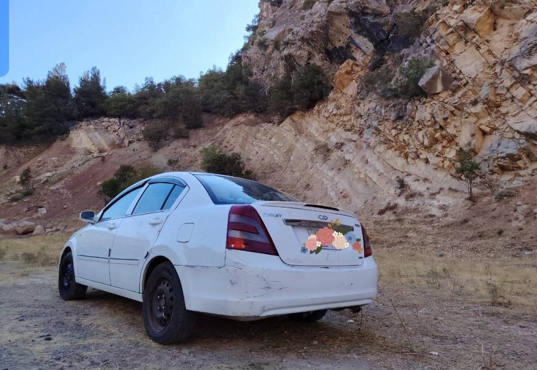 للبيع
شيري A5  موديل 2013 محرك 1500 بلادي گير عادي بأسمي رقم بغداد
تدفئة تبريد شغالة فريز تبريد جديد و راديتر تدفئة جديد
صدر  أمامي وخلفي جيد جداً دبلات خلفية صارلها شهر من شديتها
تخم تاير بحالة جيدة قبل سنة شديته.
نوزلات فيتبمب وبلكات جدد سيارة مناقصها شي الحمدلله 
زيت محرك أخلي ميتاسو الياباني والراديتر مي أخضر زيتي .
السعر 42 ورقة وبيها مجال للطيبين 
مكان السيارة الفلوجة 
للاستفسار الإتصال على الرقم  :
***********
