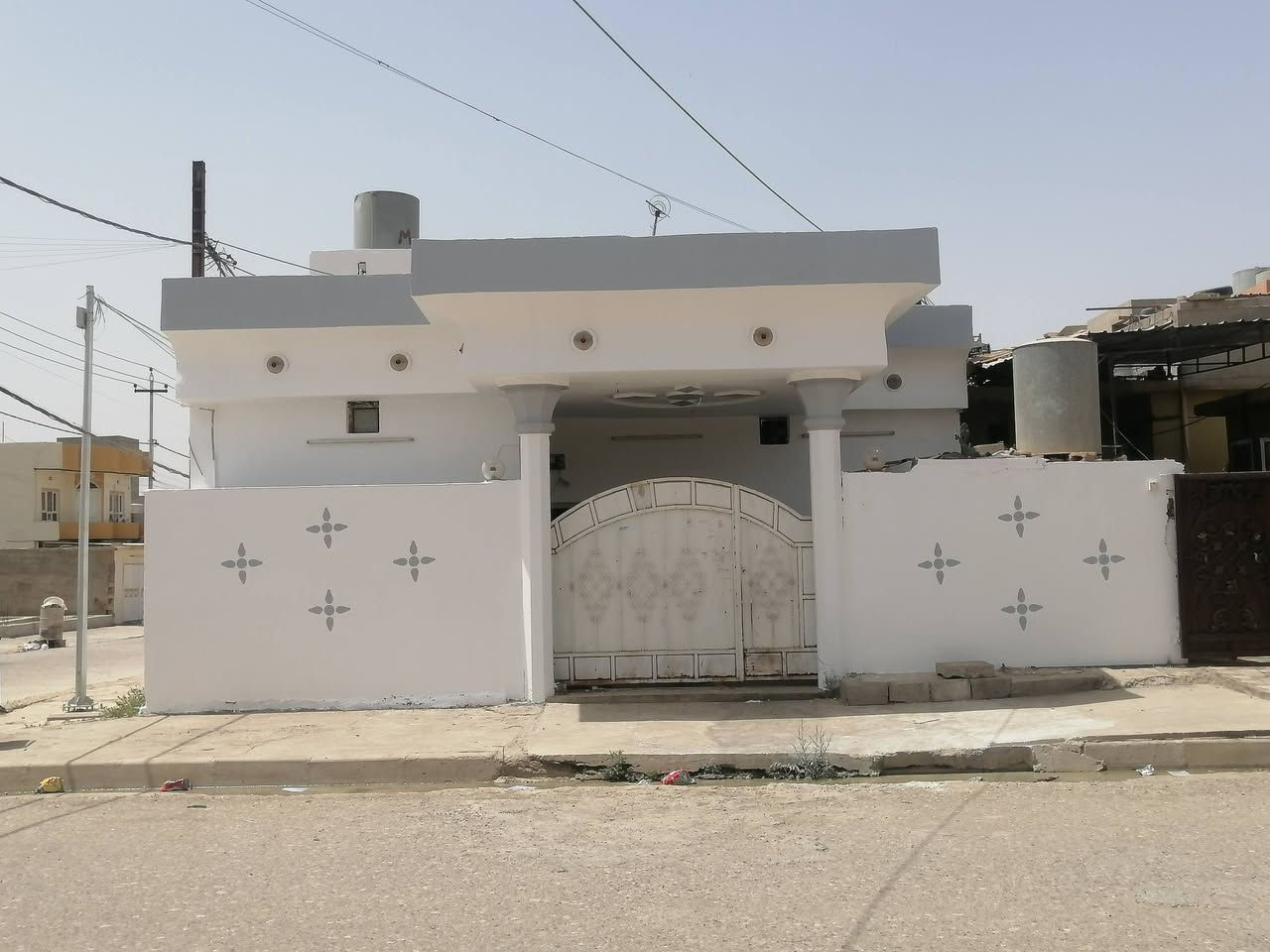 صباغ بيوت داخلي خارجي  اشتغل بسعر مناسب اتصل وتدلل ***********
