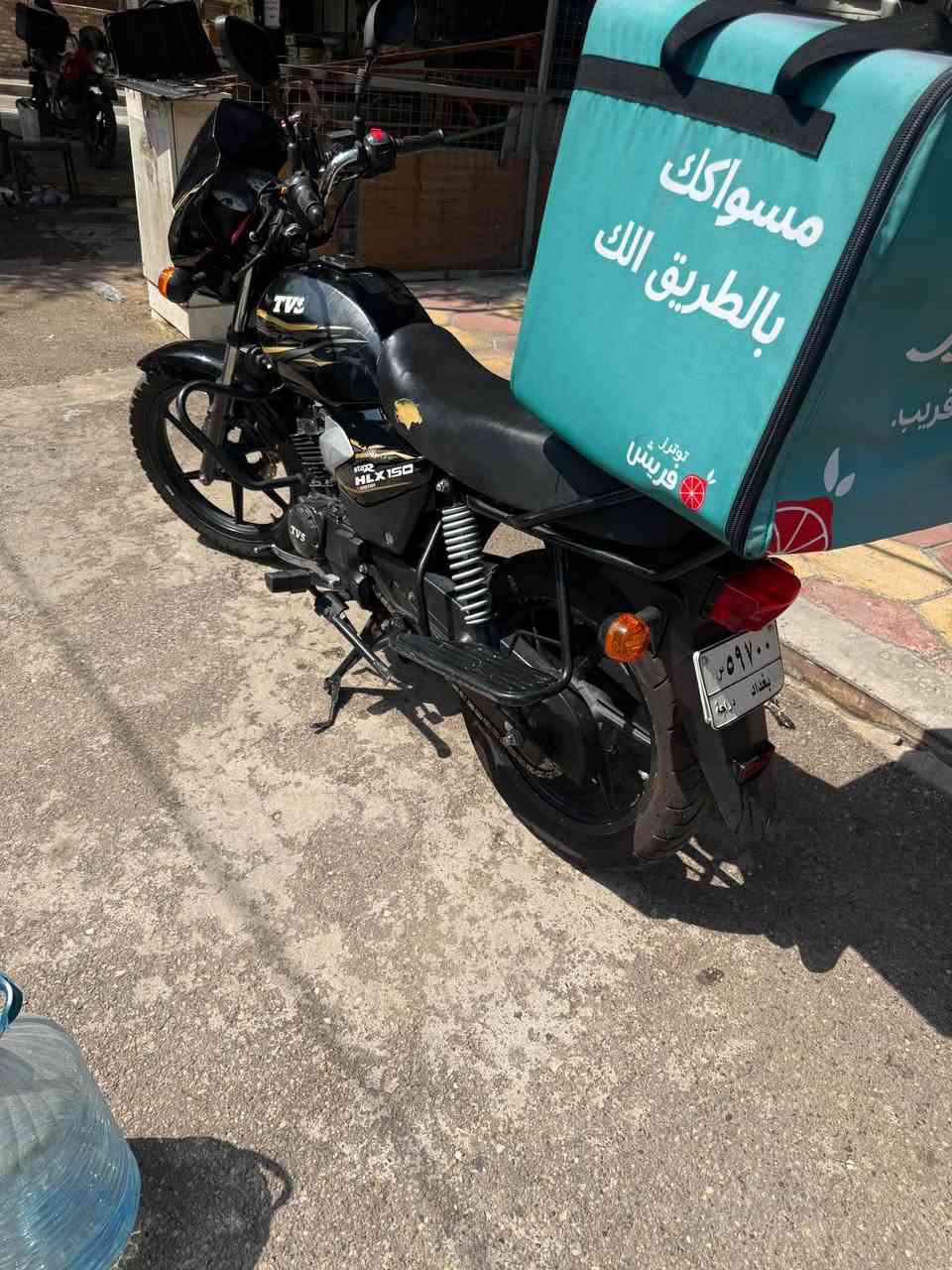 سلام عليكم 
للبيع فقط دراجه TVS أخت الجديده رقم بغداد بهيا طخه بالتانكي والكفر مال لايت البيع بدون جنطه السعر 1.850.000
مكاني صالحيه 
***********
