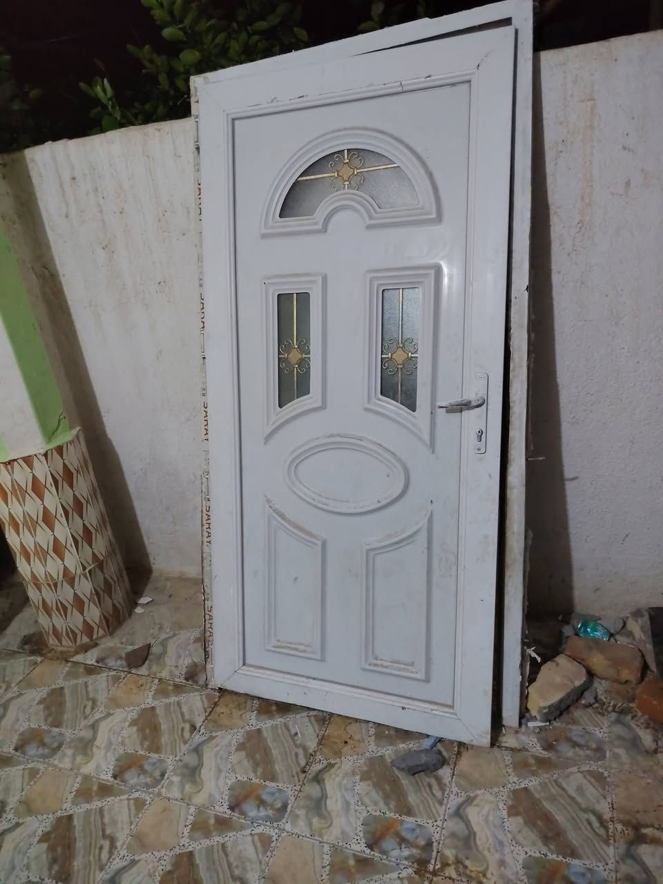 السلام عليكم بوب نظيفات لبيع لوحده على ٣٠ مكاني ديالى تقاطع الوجهيه ***********

نص مكتوب في الصور:
- إرسال رسالة...