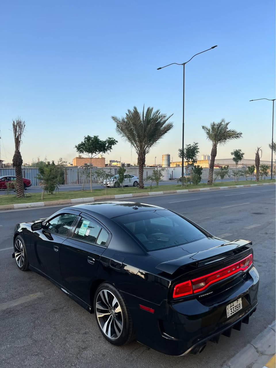 Dodge charger 2014 RT.
جارجر 2014 RT كت كامل SRT

محرك 5700 مبدل جديد مال موديل 22
ماشيه130 mi 

المواصفات
كشنات حظن 
المقاعد الامامية كهرباء 
كشنات الامامية تدفئة +تبريد
ويل 20 اس ار تي SRT
تشغيل عن بعد
شاشة واوبشات SRT 
4 انظمة قيادة
الشاشة جبيرة 
كامره خلفية 
وباقي مواصفات معروفة

الاضافات
منظومة غاز ايطالية
كاجكان srt
عدسات لايت SRT اصلي
بلكات ريسنگ 
فيت بم ريسنگ
مراوح srt
كزوزات srt يم علي الوادي
برمجة عقل وكير ومكينه مصطفى ايكل 
______________
الحادث : جاملغ خلفي وبيها صبغ مكانات ابيع حزام 
بس هيه مو حزام 
بدون ايرباك 
بدون شاصي بدون لغد 
مكينه وكير كفالة
ملاحظة: سياره مسويله سيرفس كامل ادمه منضومه الاحتراق + دهن جديد + باتري  جديد + بوليش +صدر جديد+ تخم تاير تو سايز السياره جديده بل كارتون تراي زيرو شرط

رقم بغداد الجديد بسمي وسنوية وهزة جديدة تحويل ثاني يوم
مكاني بغداد حي جهاد

السعر 129 ورقه. 
الاستفسار  *********** بغداد, العراق
