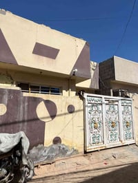 بيت للبيع • ١٠٠م • واجهة ٨م