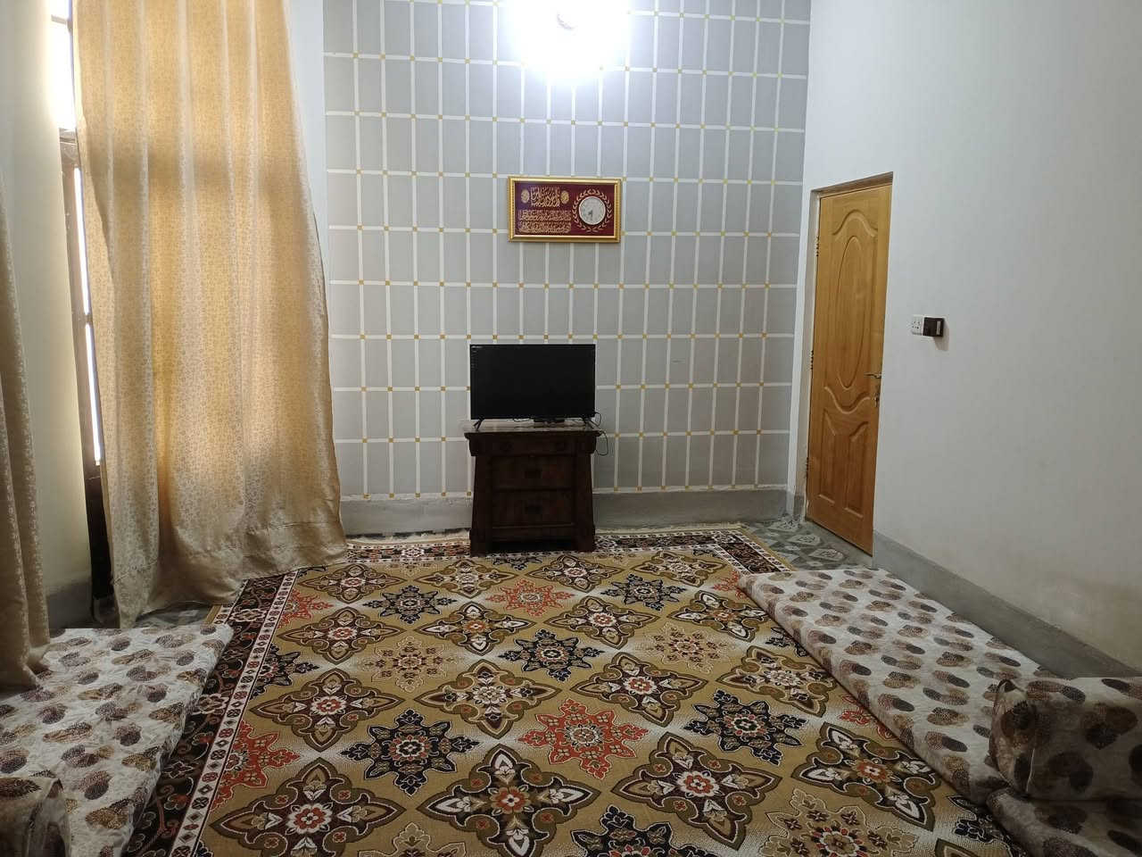 🙌
*للبيع أو المراوسة: بيت في الحغيفي الثانية*

🌟 مساحة: 140 متر مربع
📍 موقع: الحغيفي الثانية
🏠 البناء: طابقين، الطابق الثاني غير مسقف، بناء بلوك
💰 سعر: 68مليون دينار عراقي

🔄 المراوسة:
- بيت في الحغيفي الثانية
- أو قطعة أرض في قرية المختار

📞 للاستفسار والزيارة:
*********** (بيه واتساب)

*ملاحظة: يوجد مجال للتفاوض*
