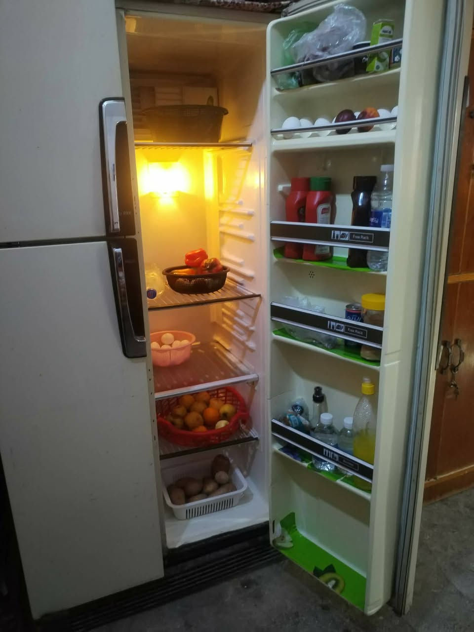 ثلاجات لبيع نضيفات حيل ما داخلات تصليح
كلمن وسعرها اتصل على الرقم 

ديالى منطقه سيف سعد بالخدمي مقابل محطه الكهرباء الجديده قرب جسر الغالبيه مقابل مكتب لمسات العماره للمقاولات
‏‪***********‬‏
