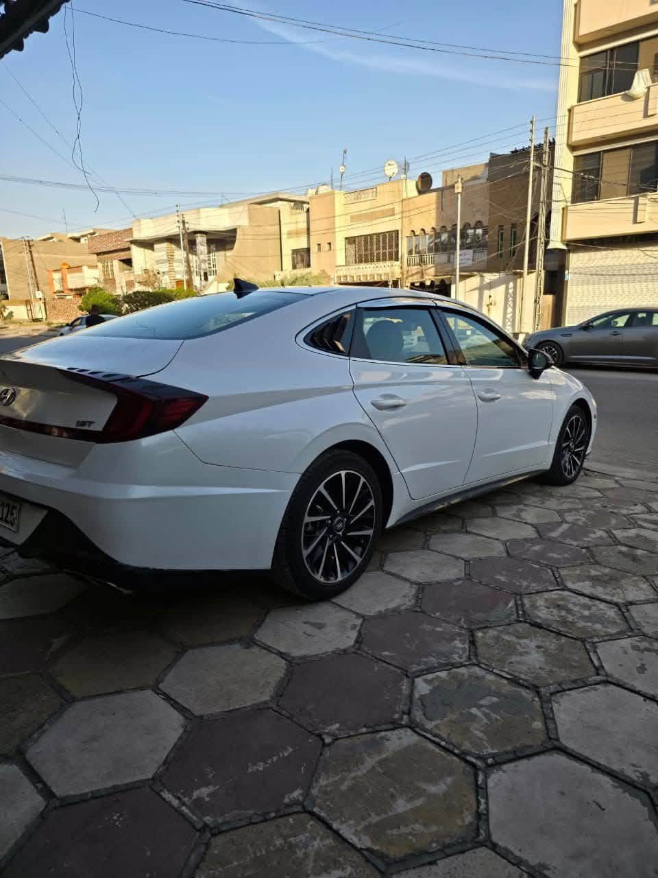 السلام عليكم سوناتا 2020 وارد امريكا حادث خلفي موضح بالصور فول مواصفات عدا الفتحه محرك 1600 توربو جديده مناقصها اي شي رقم شمالي تحويل مبايل *********** السعر 165& ورقه اوبيهه مجال مكانها بغداد

نص مكتوب في الصور:
- ٤٨٪ ١١:٣٨ ص Asiacell mercury.bid.cars