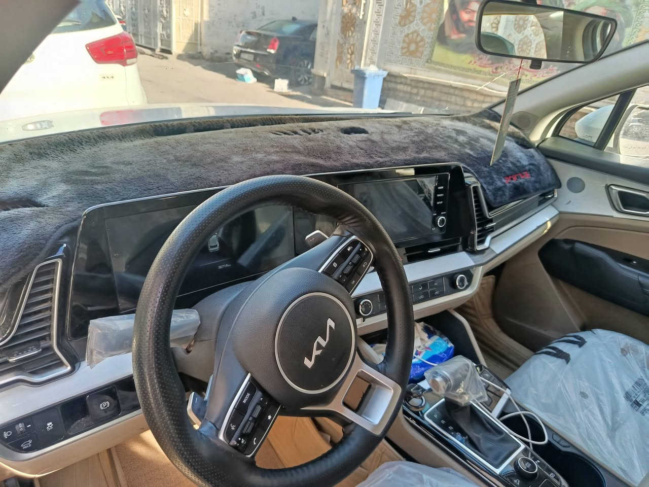 سبورتج 25 خليجي رقم بغداد
مواصفات السيارة 

بصمه 

بصمه ابواب 

رادار خلفي 

رادار امامي 

تدفئه مقاعد 

مري شفط 

ماشيه 30 الف 

السعر 215

رقم الهاتف ***********

متواجد على الفيس و الواتساب
