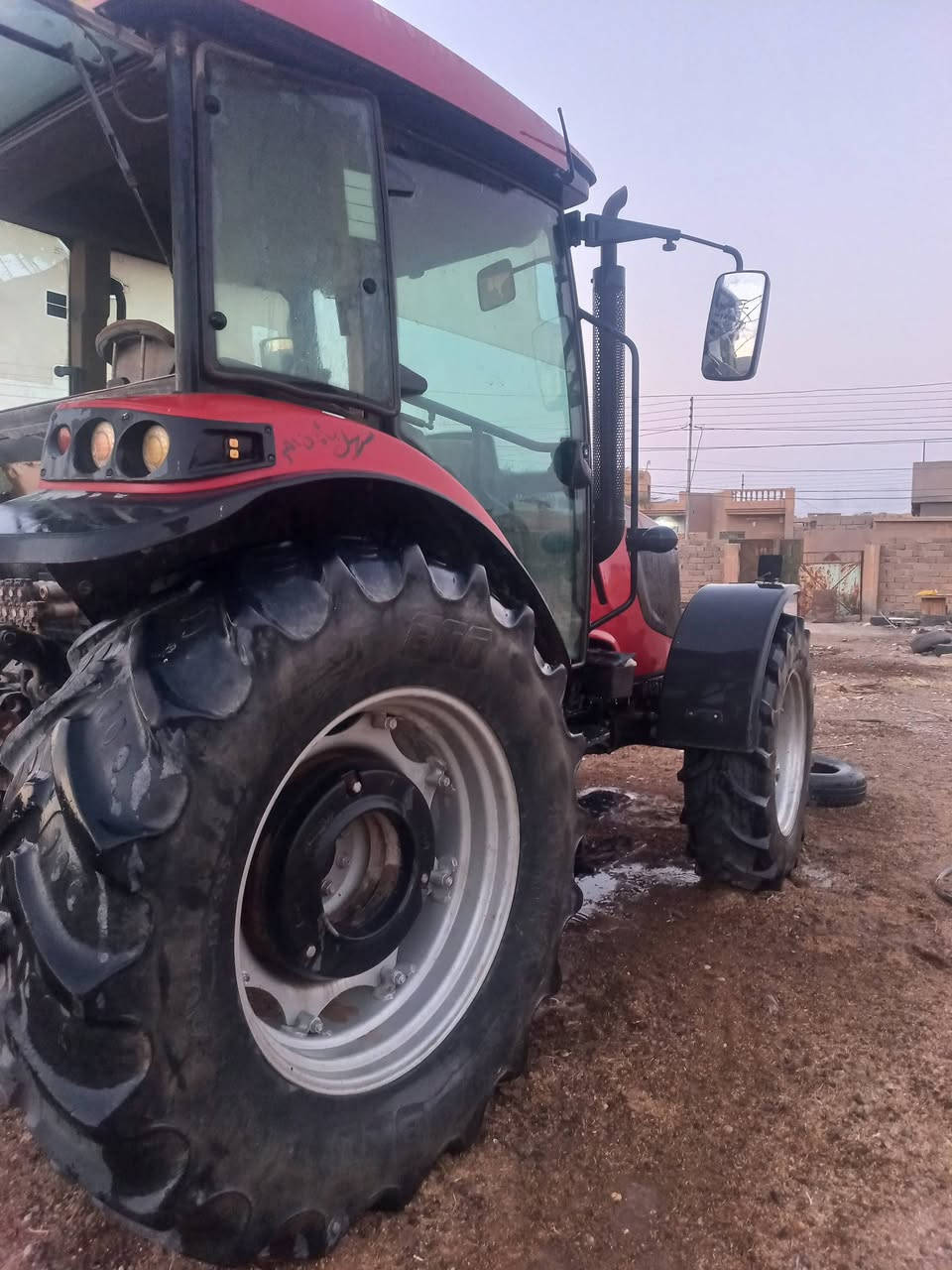 للبيع تركتر توسمان ٢٠١٦ رقم أربيل للإستفسار ***********
