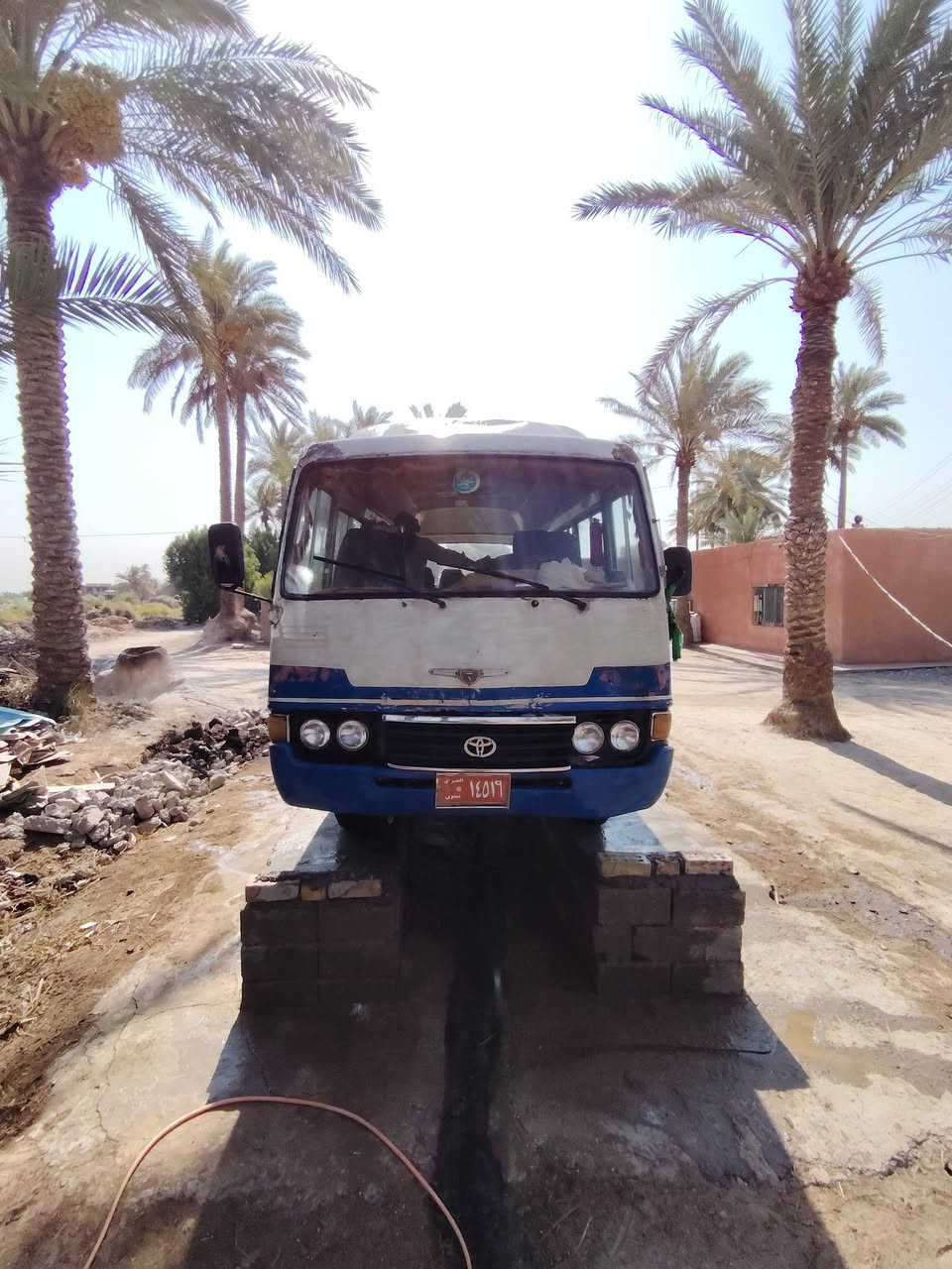 السلام عليكم كوستر للبيع مديل 82 مكينه وكير مال كيه 2701 مجفته جديد لا تنقيص ولا تبخير سياره رقم نينوى احمر كلك اتكفلك سرقه   والعشاير المكان بابل محاويل ناحية الامام السعر 3500 وبيهه مجال الشراي بيه خير ويدلل رقم الهاتف ***********
