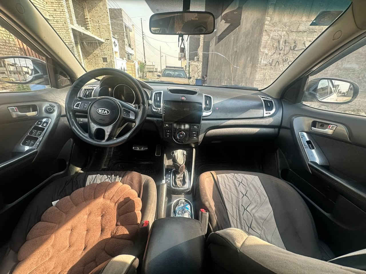 هاتف 0770920509
سيراتو ٢٠١٢ خليجي   
الضرر باب جانبي فقط  
تبريد فقط 
شفتات ستيرن 
كامره وشاشه 
كير محرك  خير من الله 
محرك  ١٦٠٠  دوش 
مري شفط واشاير
حساس خلفي 
صدر امامي جديد 
رقم  جديد تحويل ثاني يوم 
ماشيه  185 الف 
 تحكمات ستيرن 
مكاني الدورة  
سعرها 90 ورقه 
تاريخ النشر 2026/9/27

هاتف : ***********
