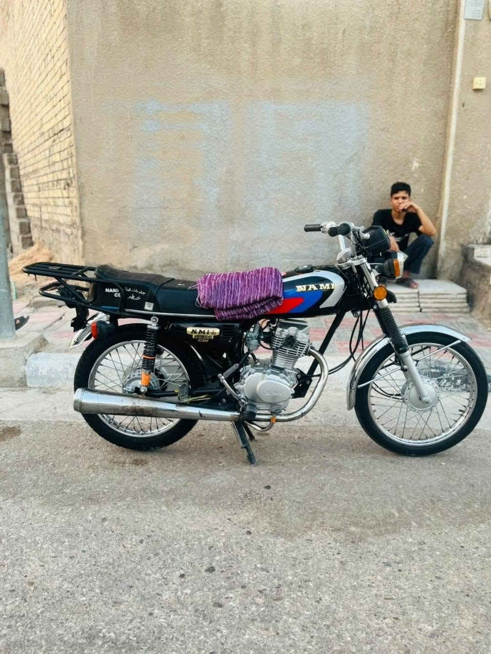 تعمير شاصي ٢٦ سكنر شلامجه دراجه بيها نواقص ابيع عً وضعها ومراوسً هم
كلها شغاله  بس  بيه لاستيك ولف نواقصها بسيطه ما تكلف ٢٥...... سعره ٦٥٠ وبيه مجال 
رقمي ***********
