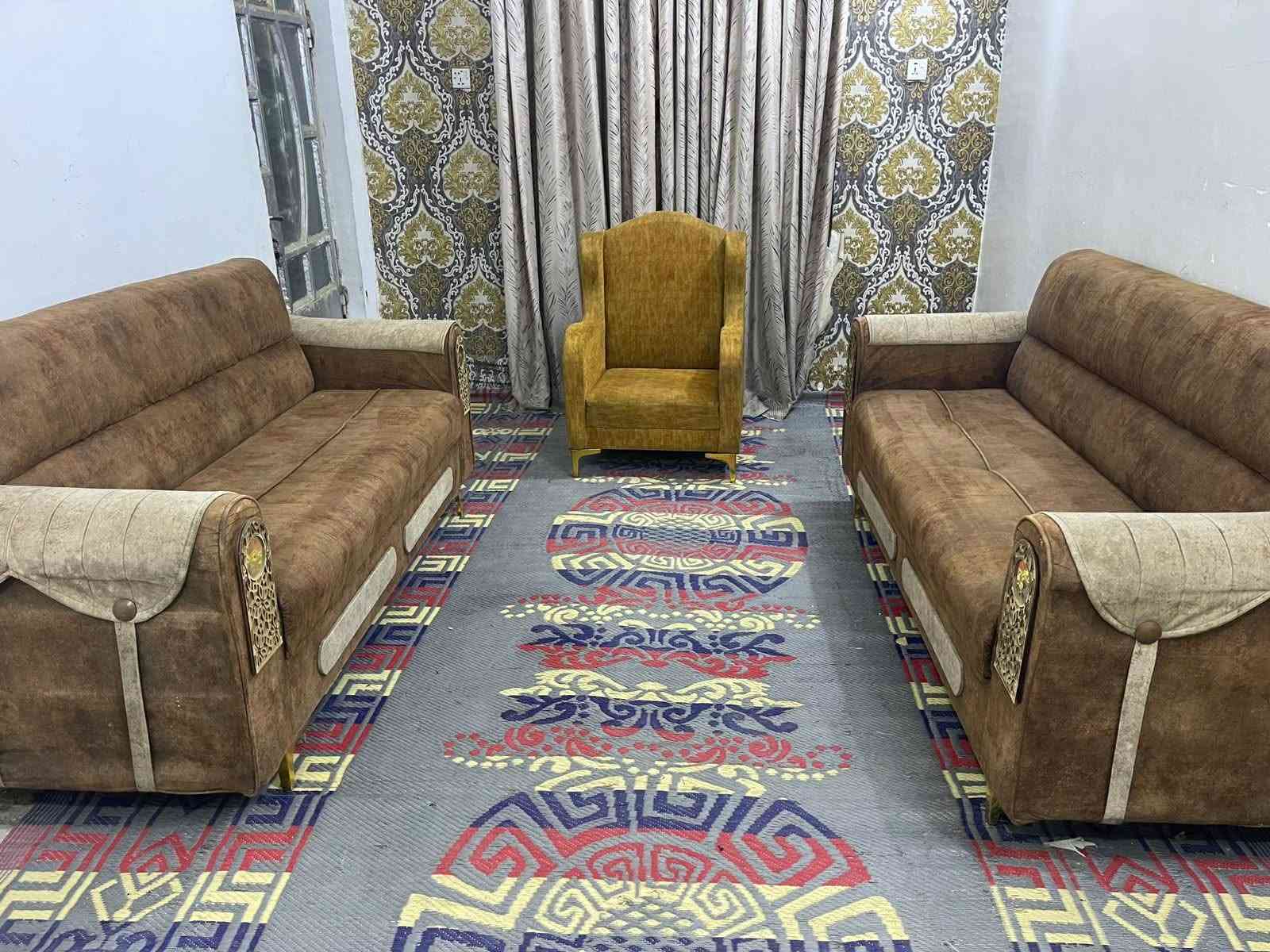 ٧ مقاعد • نضيف • بدون ضرر