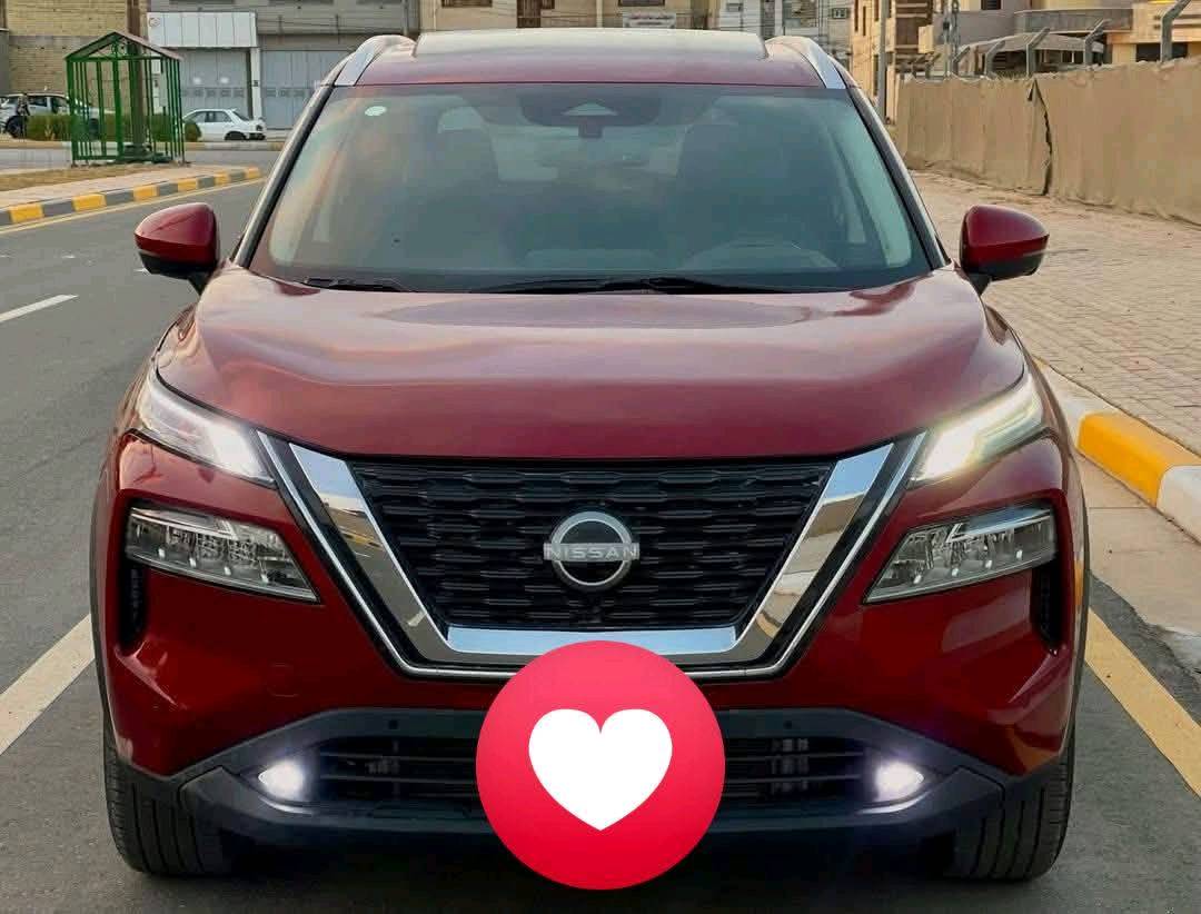 نيسان روگ بلاتينوم • دبل AWD • ٨٣٠٠٠ كم