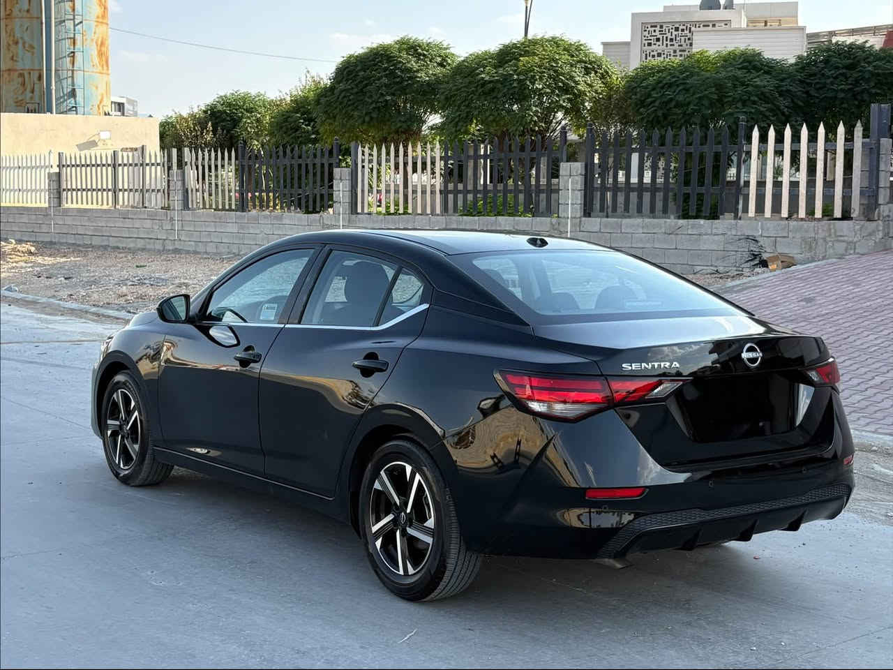 نيسان سنترا 2025
مواصفات SV : عداد المسافه 5,000 ميل 

فقط اربع اصابع بحافة الجاملغ صبغ
بجم امامي وخلفي كبس حادث كلش خفيف 
السياره ماشاءالله كلش حلوه و جديده و نظيفه
بدون بارد و رصعات و شخوط 
ايرباك طاك و كله مرجعه شركة بلادي 
بدون رقم يترقم شمالي عنوان السليمانيه

واتساب : ***********
