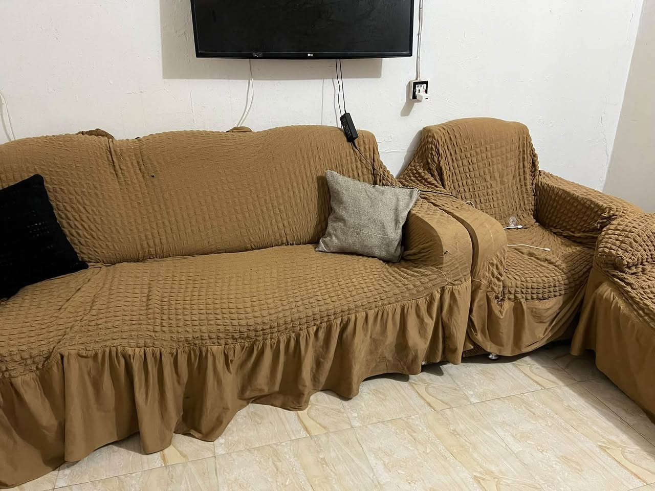 طقم ٥ قطع • نظيف • كفاله