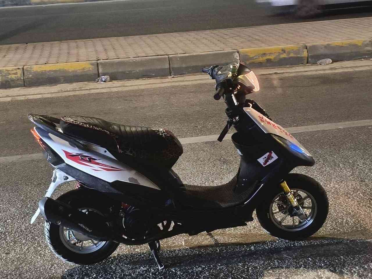 ماكس عدله بلاد 49 سلف هندر كهربائيات كلها شغاله كفرات مختمه شلعه ومعدل ناعمه كلش 
***********
