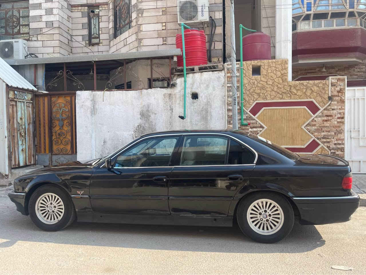 بي ام ٧٣٠ خفاش • مكينة ٣.٠ • رقم بصره