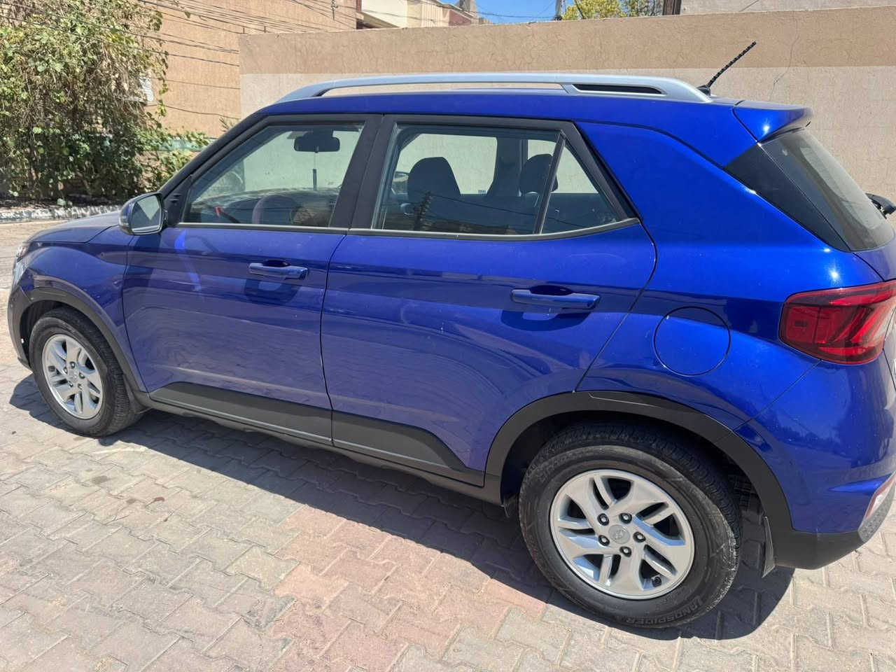 السلام عليكم
فينو موديل ٢٠٢٤ مواصفاتهه حساسات وبصمه ورادار وشاشة  وباقي المواصفات الموجوده بالفينو بس فتحه مابيه رقم بغداد انگليزي 
حادث أمريكا بنيد فقط والباقي مكفول السيارة جديدة وصور الحادث موجوده بالسونار السعر ١٢٨ وبيه مجال قليل مكان السيارة كربلاء
للاتصال ***********
