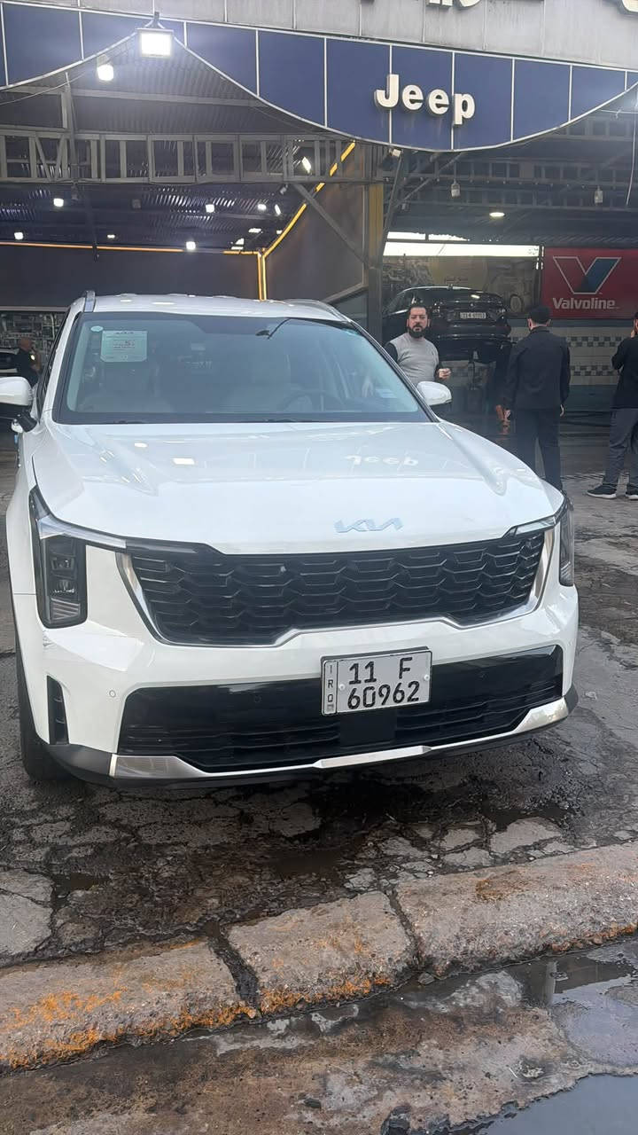 سورنتو موديل 2025
ماشية 3500
محرك 2500 
ويل 20
حساسات 
كامرة خلفية 
قطعتين تبريد 
7 راكب
جنطة كهرباء 
سيارة ضمان خمس سنوات 
الدولية 
مكفوله كفاله عامة 
السعر 41  مليون دينار عراقي 
مكاني بغداد شقق ايادي العدل
 ***********
