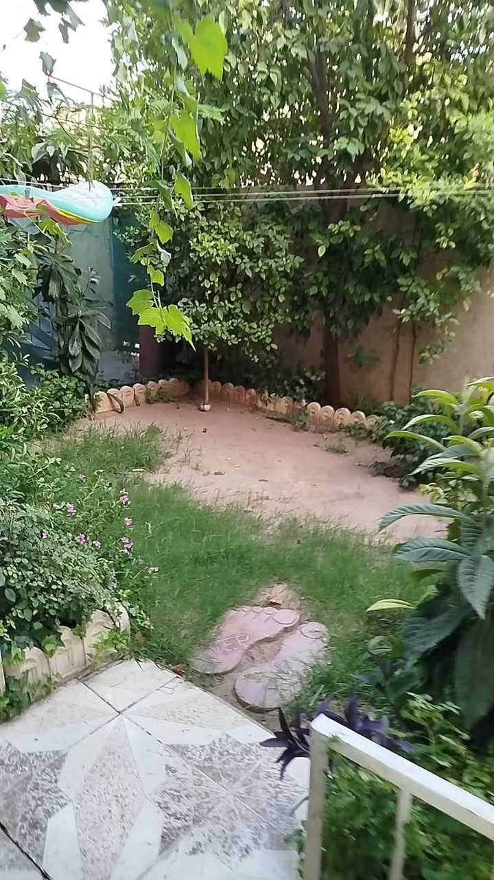 سلام عليكم بيت البيع مساحه 200متر بيت طابقين طابو صرف عنوان كركوك حي واسطي خالف شارع المعارض منطقه حلو شعبيه استفسار /رقم موبايل /***********
