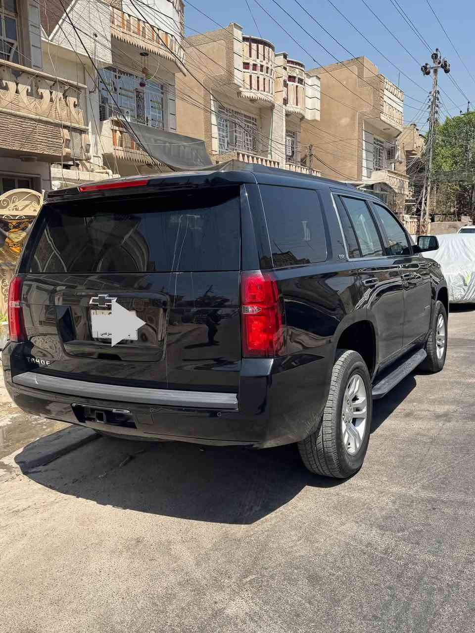 السيارةLT2فول مواصفات
وارد امريكي حادث السياره تاير امامي الايمن وجاملغ وشويه من البنيد 
المواصفات                       
٨سلندر 5300
سلايد(فتحة قمارة)
كراسي جلد اصلي
كراسي اثنين كهرباء
كراسي هزار(عند اقتراب السيارة من اي شي)
كرسي خزن(ميموري)
كراسي(تدفئة)
كراسي خلفية كهرباء
كراسي خلفية تدفئة
سكليتر كهرباء وخزن 
تبريد خلفي شاشة
رادار
كروس سرعة
خمس بصمات
فول تحكم استيرن(جهتين امامي+جهتين خلفي)
استيرن كهرباء
استيرن تدفئة
شاشة عرض الاعطال
صندوك كهرباء(شفط)
فتح صندوك تلقائيا عن طريق القدم
نظام السير على الخط
دبل كير(عادي+اوتوماتيك)
دبل حساس(امامي+خلفي)
فور ويل
شاشة امامية كبيرة اصلية
شاشة خلفية DVD اصلي 
تشغيل عن بعد
قاصة سرية
دوسات كتابة CHEVROLET
اشارة بالمري
#نقطة_عمياء
لد امامي
سستم_صوت _BOSE 
سياره رقم بغداد باسمي تحويل ثاني يوم 
الاستفسار الاتصال على الرقم  ‭***********‬
