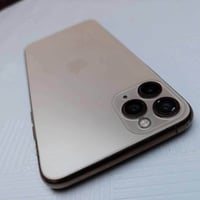 ايفون 11 برو ماكس • ٥١٢ • البطارية ٨٠