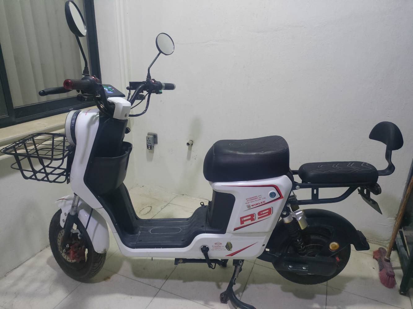 R9 • بطاريات جديدة • خوذة هدية
