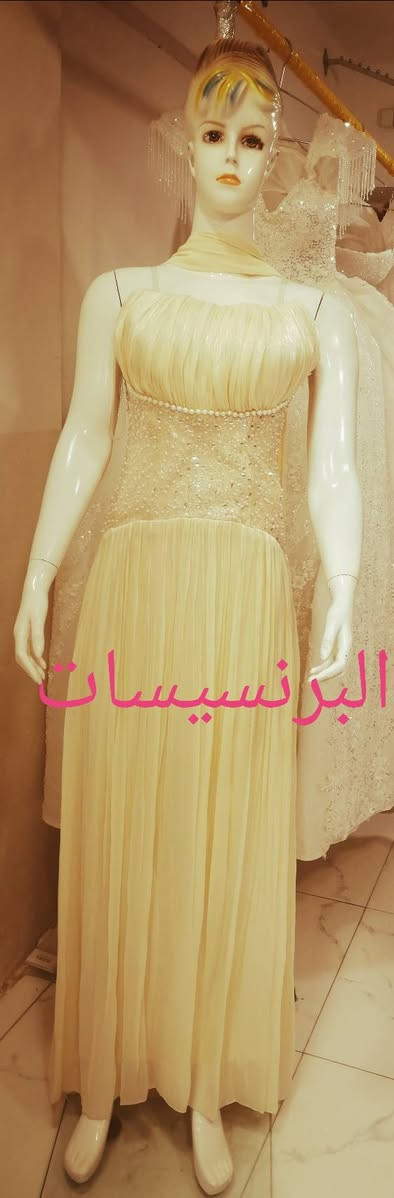 تخفيضات • ايجار فساتين • شارع المواكب