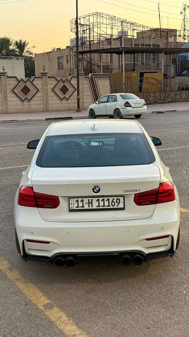 Bmw. 328i lexury edition 2016
ماشيه ١٠٦ الف ميل 
حادث جاملغ عكس السايق تبديل نفس اللون بدون اي صبغ
 فول مواصفات عدى الفتحة 
كشنات خزن ميموري
تبريد قطعتين 
مري كهرباء 
لايت ادابتف 
داخل قرميدي
شاشه جبيره
رادار امامي خلفي
كير مكينه مكفولات 
تبريد ثلج🥶🥶
حداديه جديده 
رقم بغداد الدولي
سعر 188وبيهة مجال مكان كربلاء حي الحسين
*********** كربلاء, العراق
