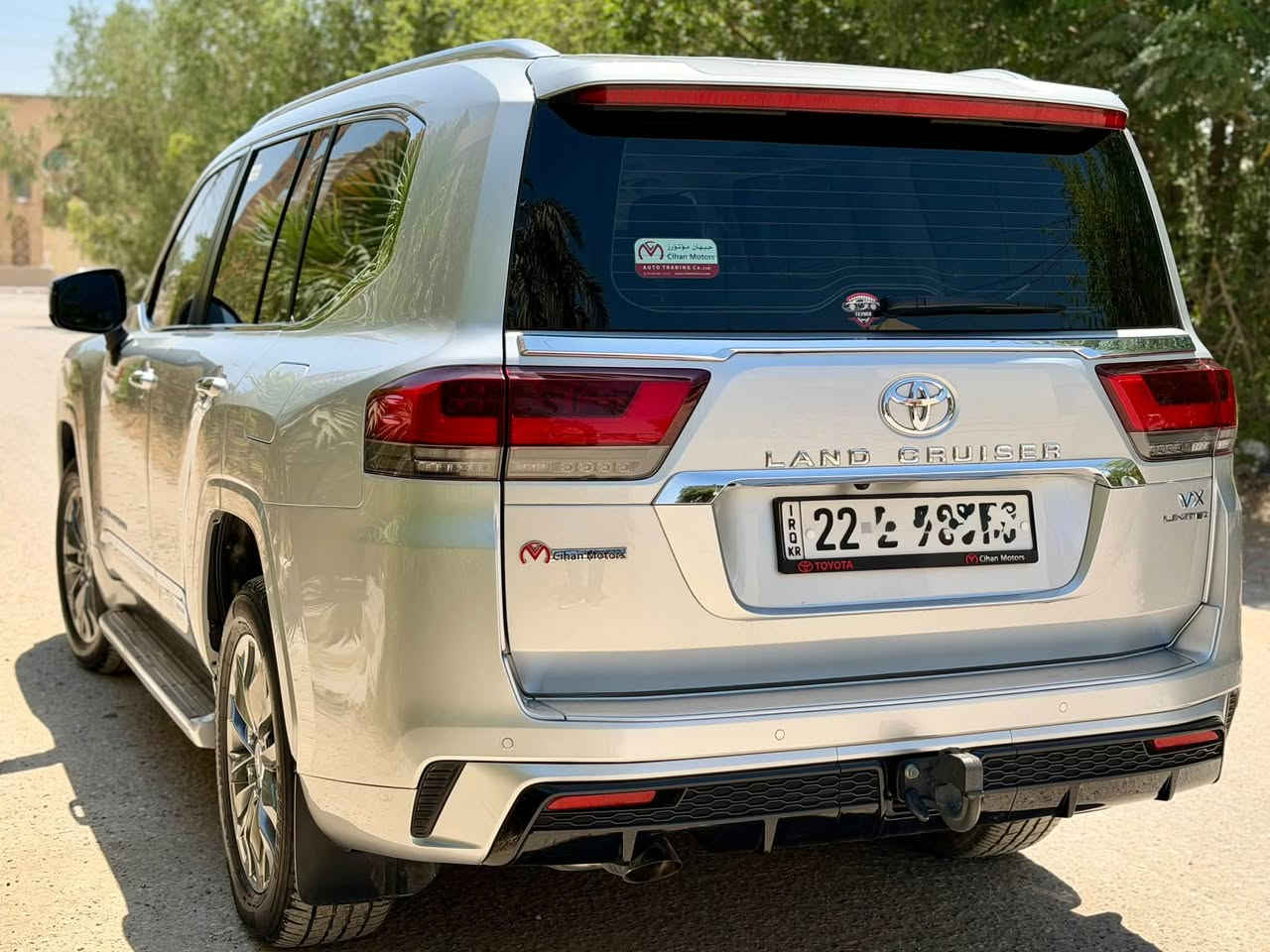 لاندركروز 2023 شركة جيهان تحت الضمان
ماشية 23،000km لون سلفر ميتاليك
فول مواصفات VX لمتد 
مغلف ppf بالكامل ،كتاب تضليل
مكفولة كفالة عامة من الشخط والرصعة
سعر 675 ورقة
مكانها اربيل او سامراء
***********
