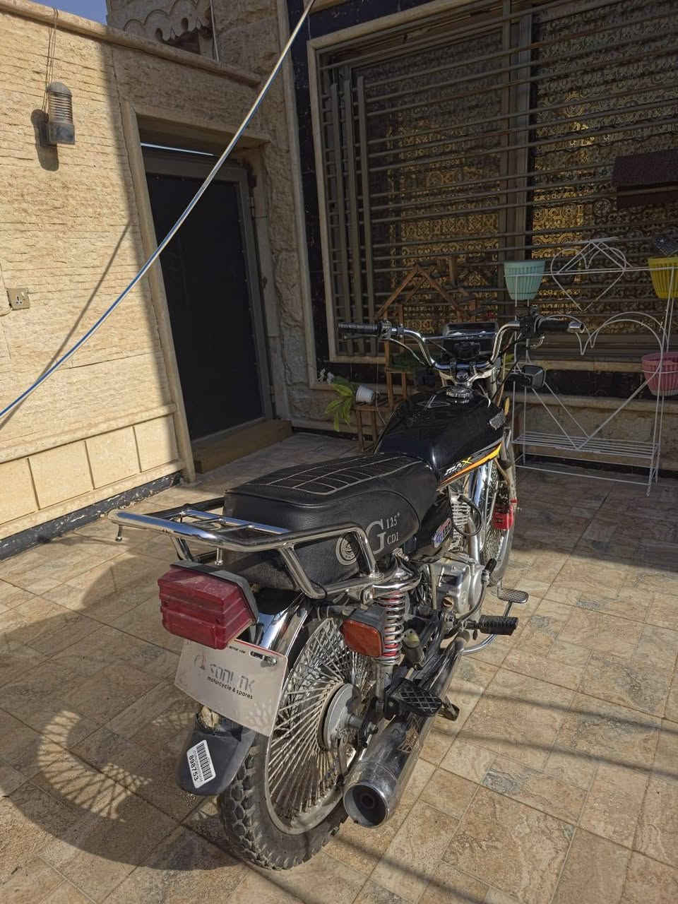 درجة سونك 23 نظيف كلش استخدام بيت محرك نظيف مامفتوح + منفيس كامل + سويج حتياط ايضا دراجه ماخذها صفر شراي يتفضل خاص او يتواصل على هذا رقم ***********
