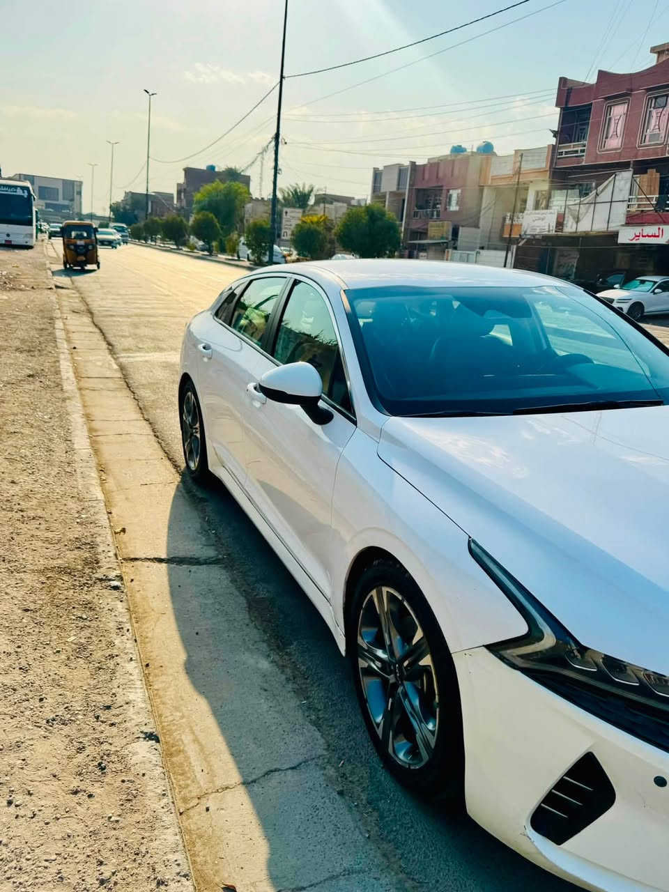 كيا K5 موديل 2022
وارد امريكي فول مواصفات عدا الفتحة .. السيارة ماشية 97 الف 
منظومة تبريد جديدة 
تخم تاير جديد 
السيارة مابيها صبغ حادثها من جوة الضرر بالمحرك بس ما مفتوح 
وصور السونار مرفقة بالصور 
السعر 145 ورقة وبيها مجال قليل 
***********
