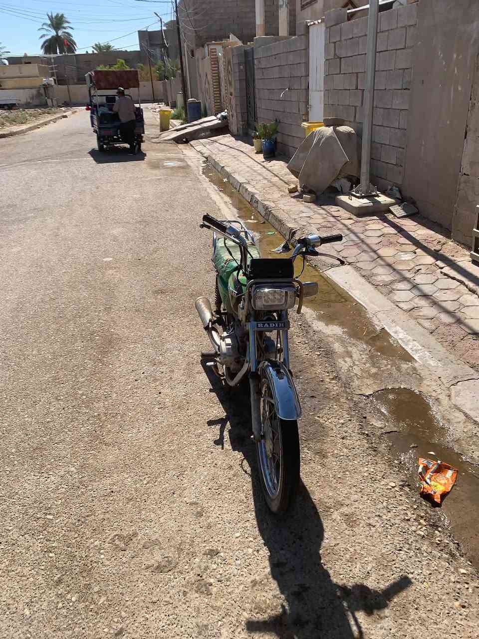 دراجة اربعة گير راضي موديل 14 اوراقي اصولي دراجة قوية وخير من الله تحتاج بعض الترتيب بسعر 400 وبيها مجال للشراي وحگ الجية 
مكاني الاحسينية
اتصل ***********
