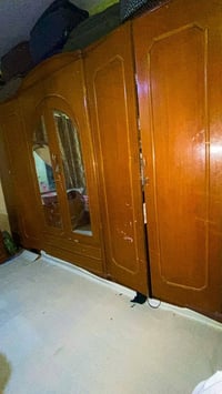 غرفه اخشاب • قيم • واخذ