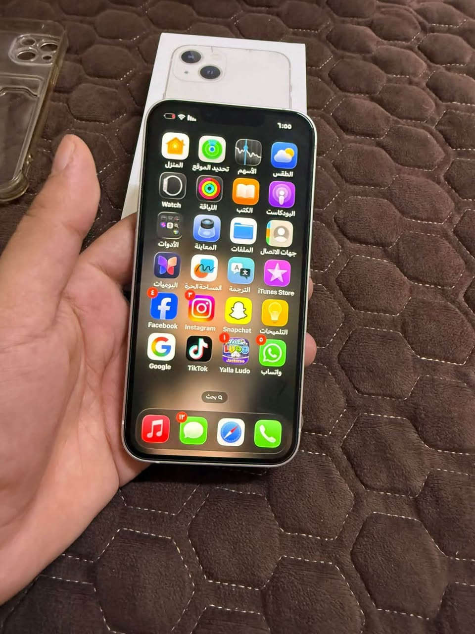 13 عادي 
بطارية 87🔋
ذاكرة 128
شخط مابي بلادي 
الاتصال ***********
السعر 460
