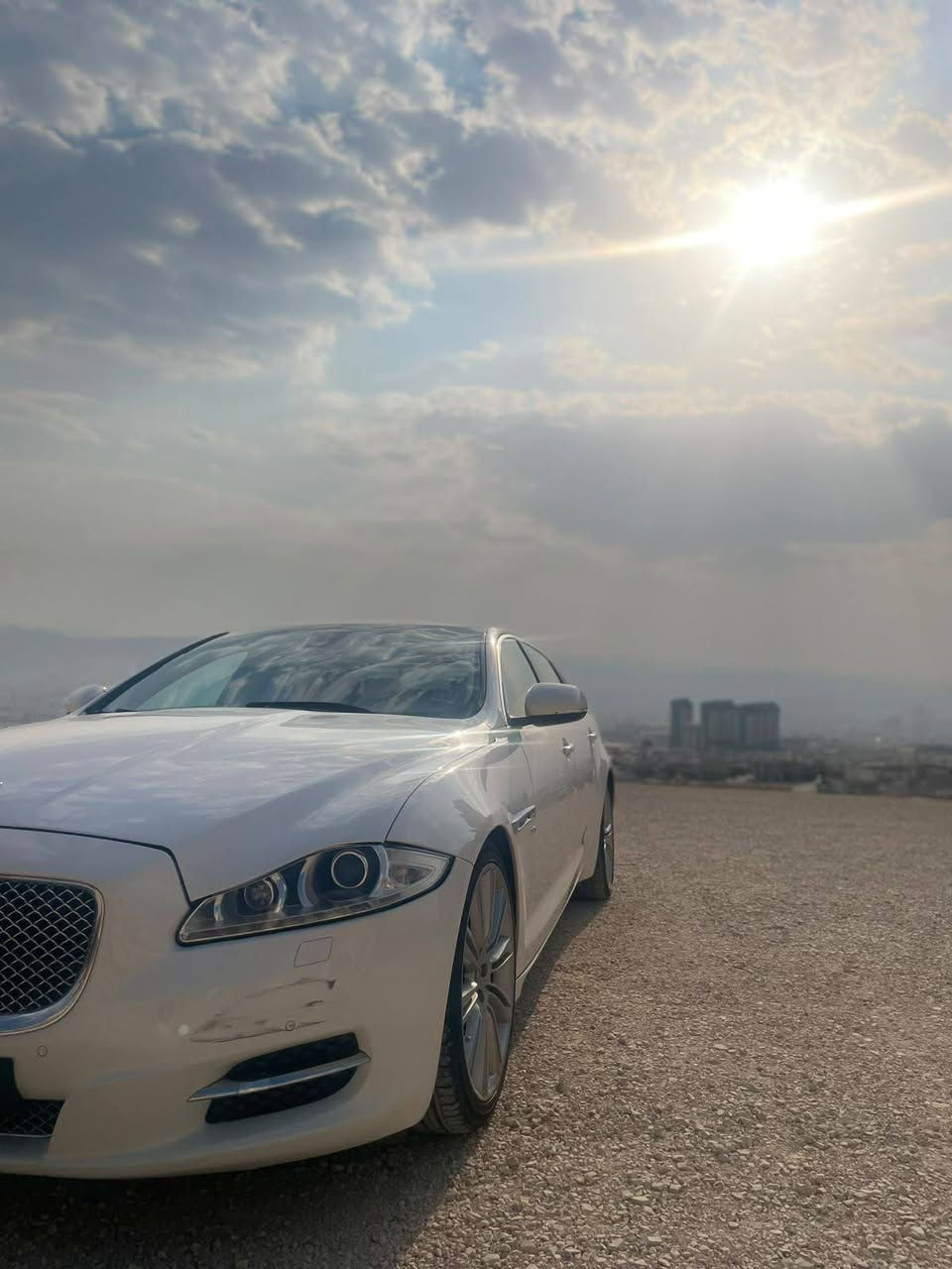 Jagwar xjl 2015
***********
