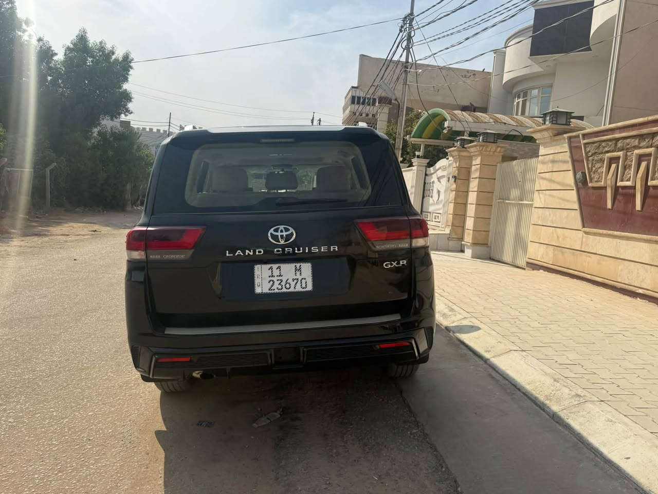 لاندكروز 2023 
لاندكروز للبيع موديل 23 مواصفات بريم مكفولة كفالة عامة رقم بغداد ماشية 6000  كم يعني زيرو وبعدها بوضع الوكالة مابيها اي ملاحظة سعرها 65000 $ مكانها ديوانية اي استفسار 
***********
