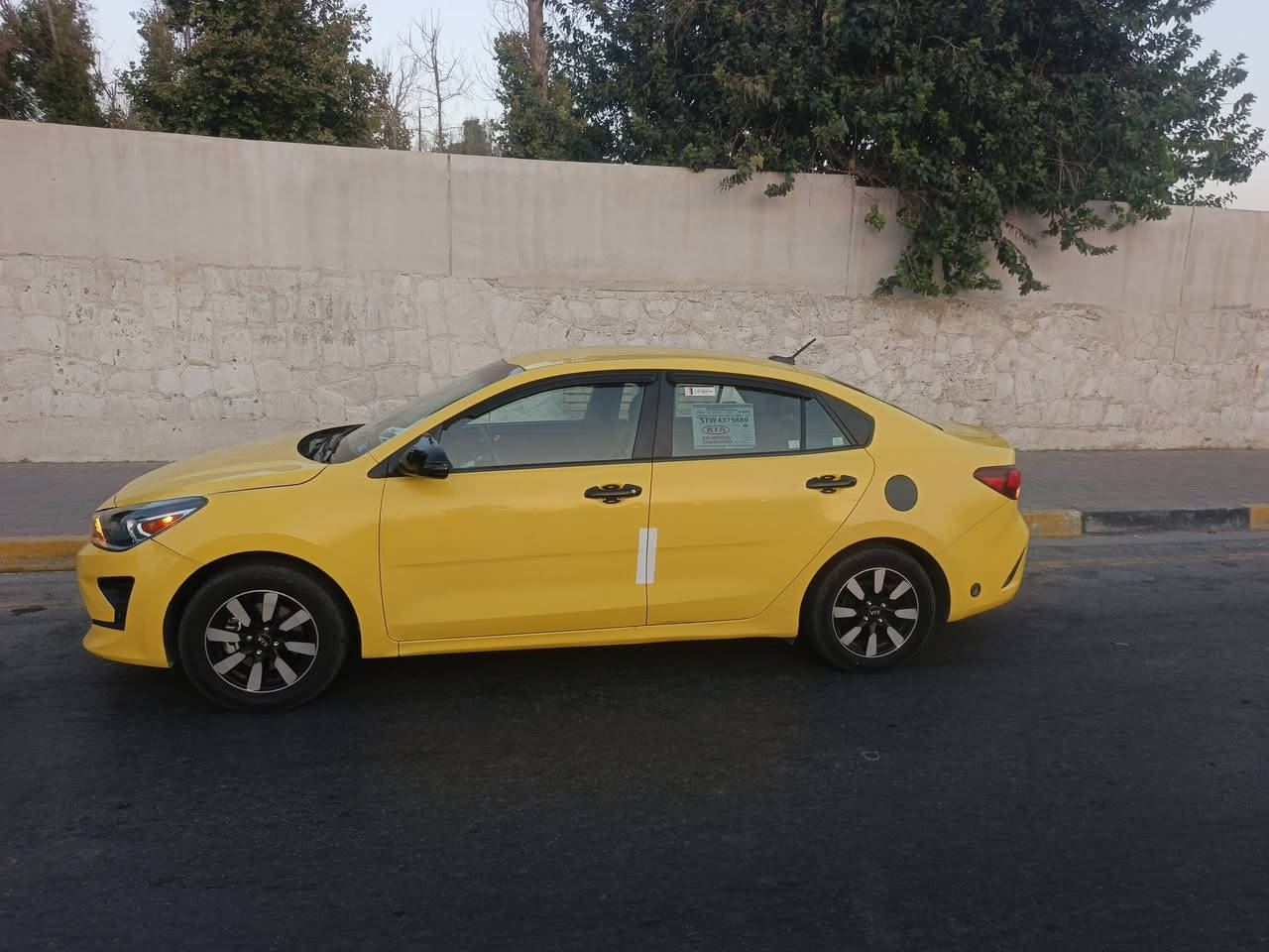 كية ريو موديل 2021 رقم نينوئ سنوية هزة جديد
كابون بانزين ماستر  شرط تحويل 
سيارة جاهزة مناقصها غير ستر الله 
منضومة غاز حكومي بيها كارت 
كير ومكينة شرط مامفتوحات 
كير (  AT )  رياضي وضع سبورت 
مكينة ( GDI ) تحكمات ستيرن جهتين 
سيارة جاهزة مابيها شي ميشتغل 
تبريد ثلج 🥶 طخم نضيف 
تواير جدد  شاشة كار بلي كامرة دوارة
# ضررالسيارة بيها طخة من كدام مبدل بوند 
وبيها تصليح بلغد اليمين خمس اصابع تقريباً 
بدون شواصي بدون تكم بدون معجون 
سيارة احلئ من الصور شراي تعال شوفها 
عنوان موصل الايمن  # ابيع واراوس
*********** واتساب السعر خاص
