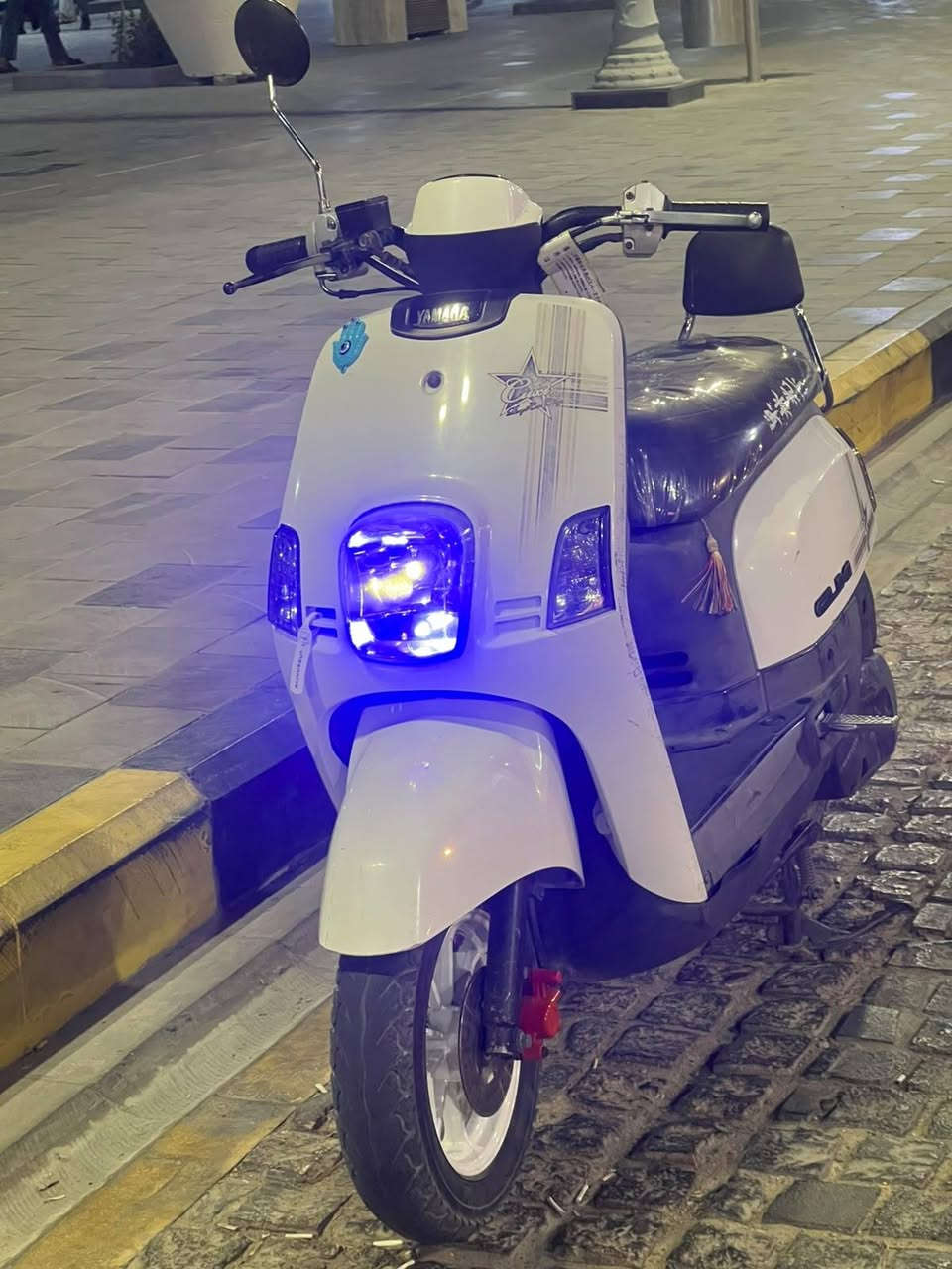 بوليس نوزل • موديل ٢٧ • ابيض