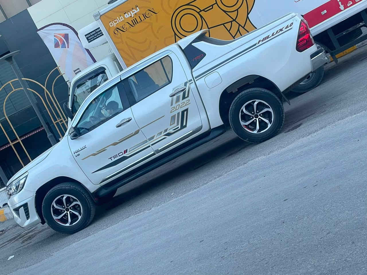 تويوتا بيك اب سته سلندر trd 2020 رقم بغداد دولي باسمي بيه باب خلف الساق مرشوشه فقط ثر شخوط لافتح ولاتعديل العنوان كربلاء السعر 290 
***********
