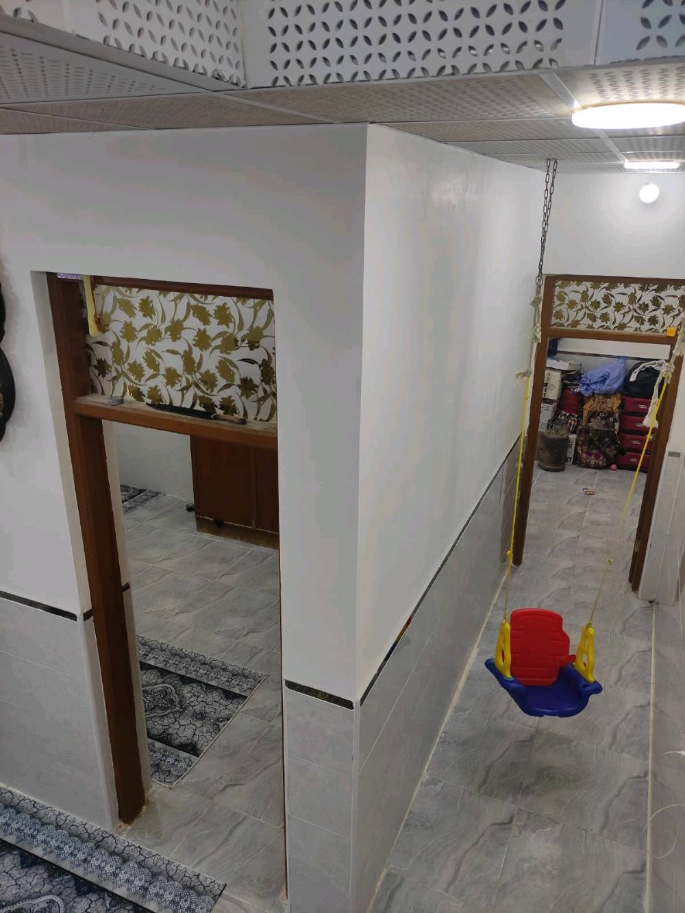 دار للبيع 100متر زراعي نيسان سكلة الكرعاوي وره مولدت صدام شارع 10متر غرفتين وصاله وستقبال مطبخ وتخاريج البناء طابوق الأساس وسقف صب شركه الستفسار راسلني