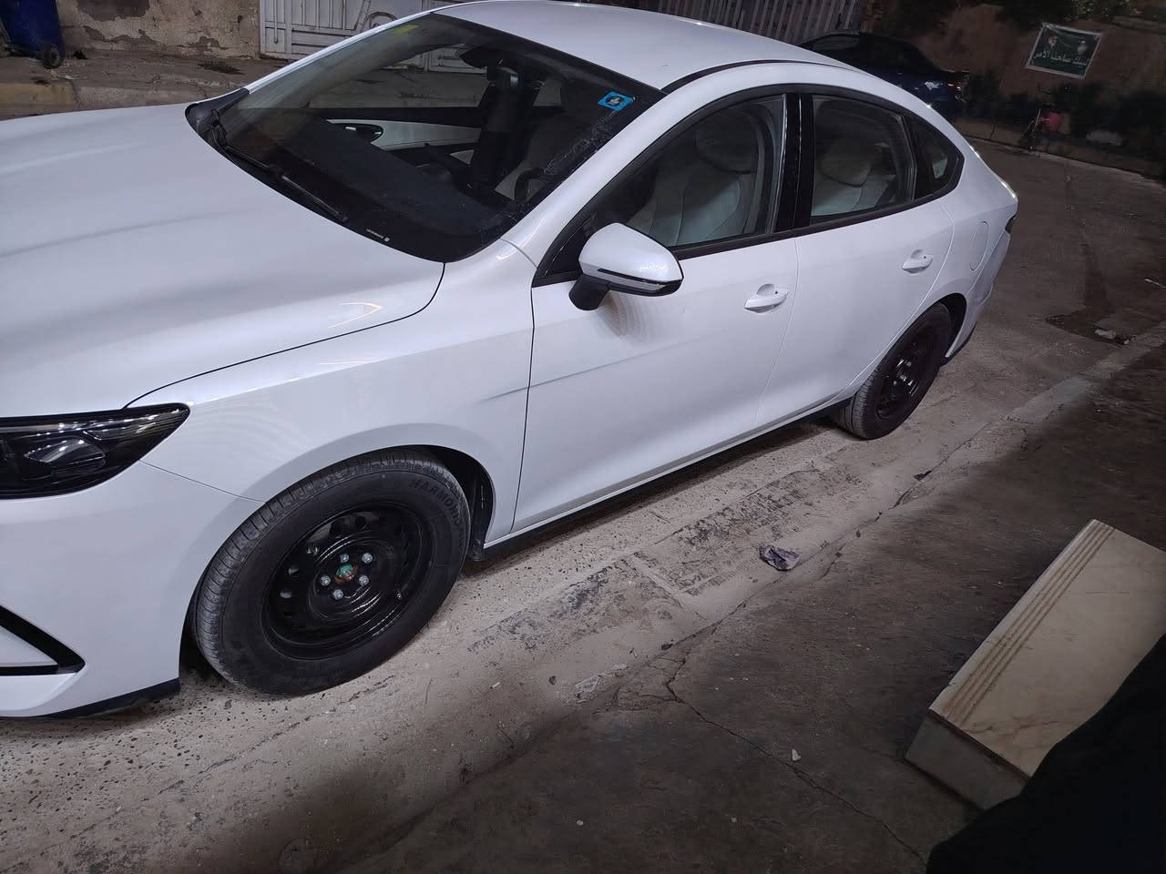 السلام عليكم BYD للبيع موديل 25 ملحقات كامله ماشية 17الف بيها رصعتين ساحبهن بيدي ار وابد ممبينات والباقي كفاله عامه بصمه وكارت وشاحنه 16امبير السعر 19ونص
*********** اتصال او وتساب مكاني بغداد
