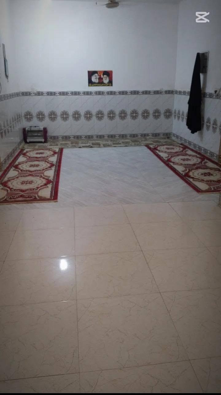 السلام عليكم بيت 200 متر زراعي مرقم من قبل البلدية مكانة حكيم مقابيل الدبية قريب تبليط الدبية متكون من غرف نوم عدد 2 وصالة كبيرة ومطبخ واستقبال صحيات داخلية وخارجية  وبيتونة كبيرة مغلف الصطح بعازل الايزوكام وترك  نضام (L) بنيان سنة 2021 السعر 50 الاستفسار متواجد خاص او اتصال
السلام عليكم بيت 200 متر زراعي مرقم من قبل البلدية مكانة حكيم مقابيل الدبية قريب تبليط الدبية متكون من غرف نوم عدد 2 وصالة كبيرة ومطبخ واستقبال صحيات داخلية وخارجية  وبيتونة كبيرة مغلف الصطح بعازل الايزوكام وترك  نضام (L) بنيان سنة 2021 السعر 50 الاستفسار متواجد خاص او اتصال***********
