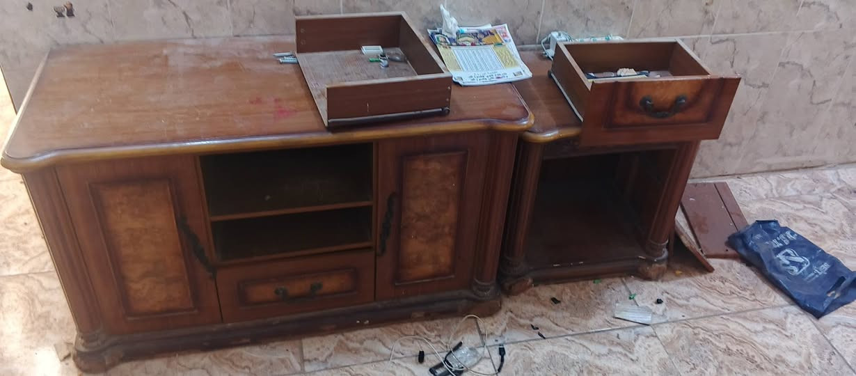 غرفت نوم للبيع قيم وخذ 
***********

