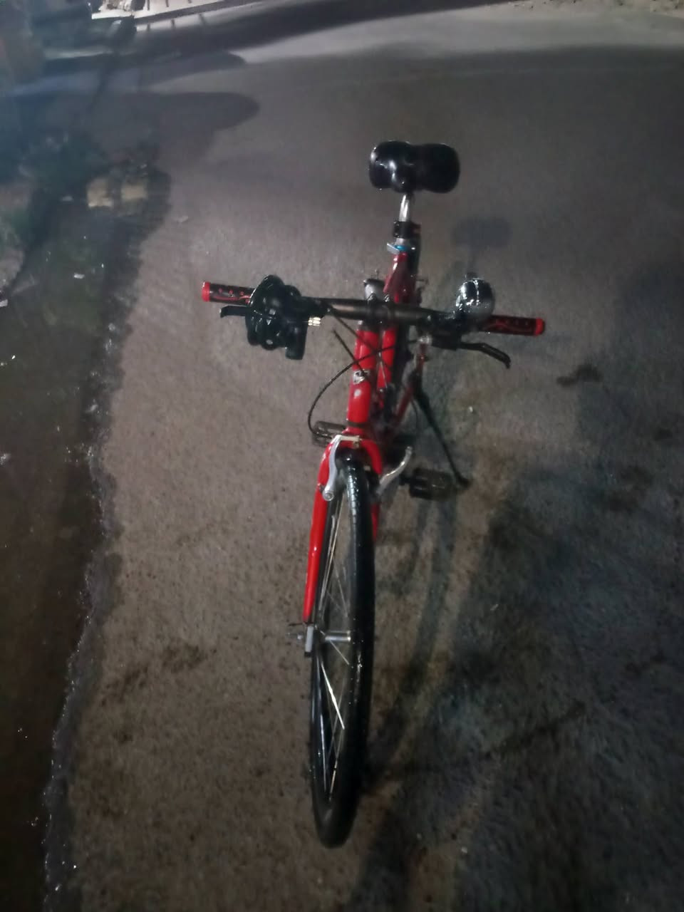 بايسكل c700 • نضيف • يحتاج بريك خلفي