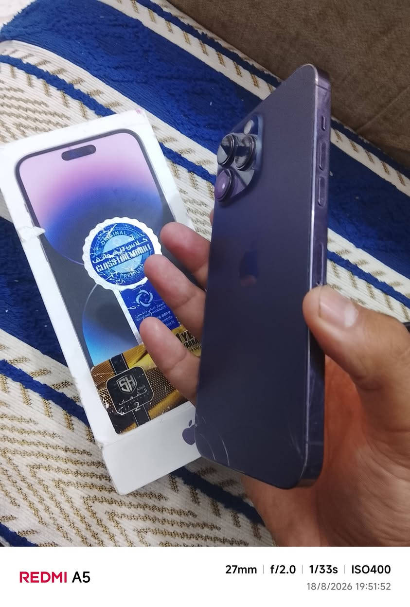 ايفون 14 برو ماكس شرق اوسط دبل خط مبدل شاشة وبطارية شاشة متوسطة بس متعلك ولا شكل وبطارية اصلية وبي فطور بضهرة الباقي كلة شغال جهاز نضيف ويا كارتونة مالتة  ذاكرة 256   مكاني ببغداد حي اور رقمي *********** سعرة 550 وبي مجال قليل
