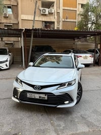 كامري هايبرد • ٢٠٢٤ • ماشي ٤٠ الف